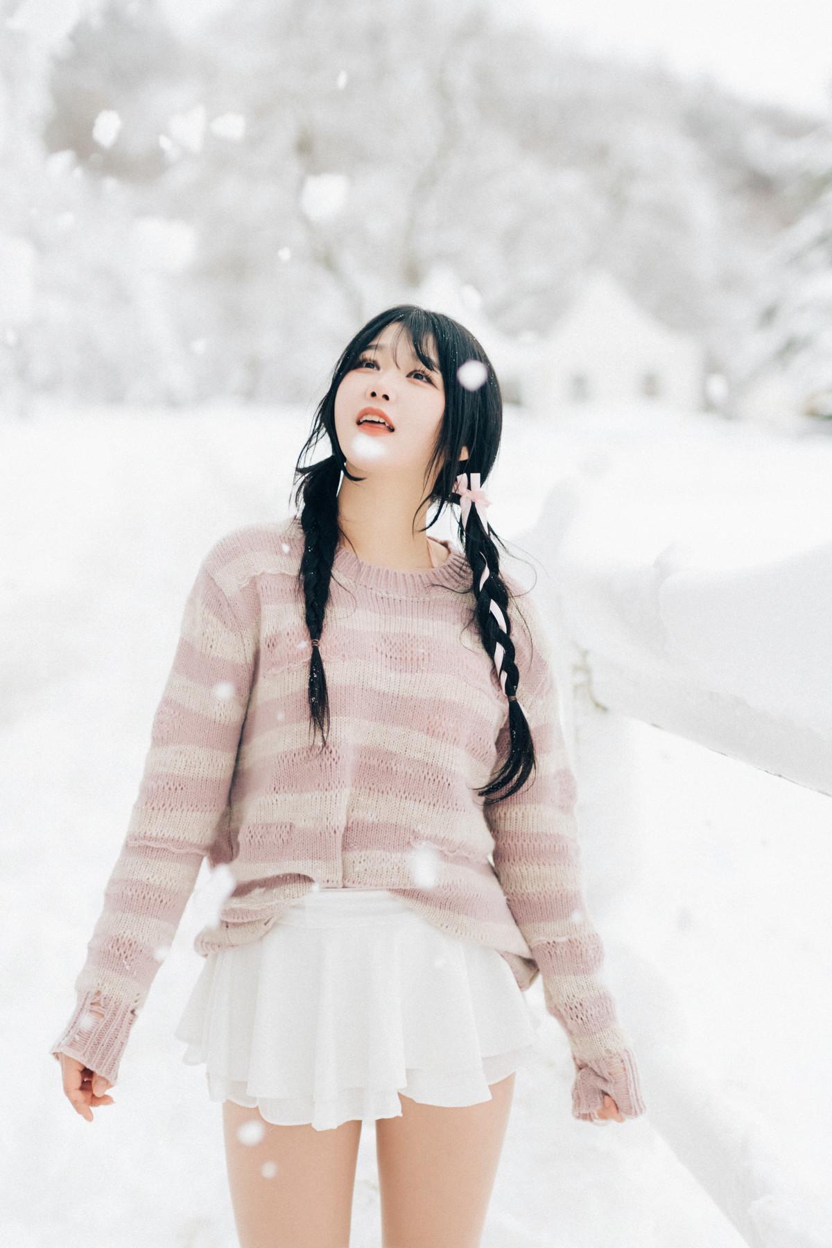 ZIA.Kwon 권지아, [Loozy] Snow Girl Set.01(15)