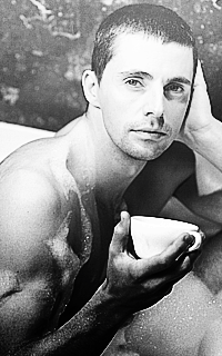 Matthew Goode ♂ YxzFuIbT_o