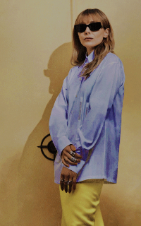 Elizabeth Olsen  - Page 6 3kZN9COt_o