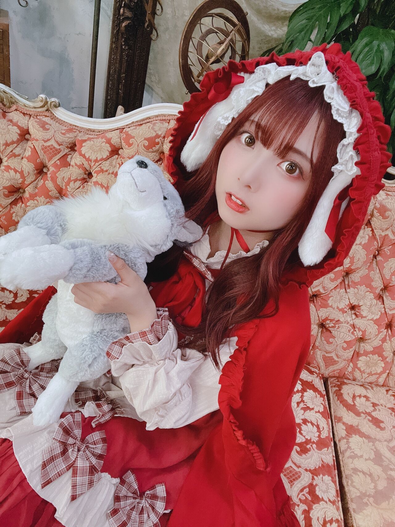 Tomiko - Red Riding Hood