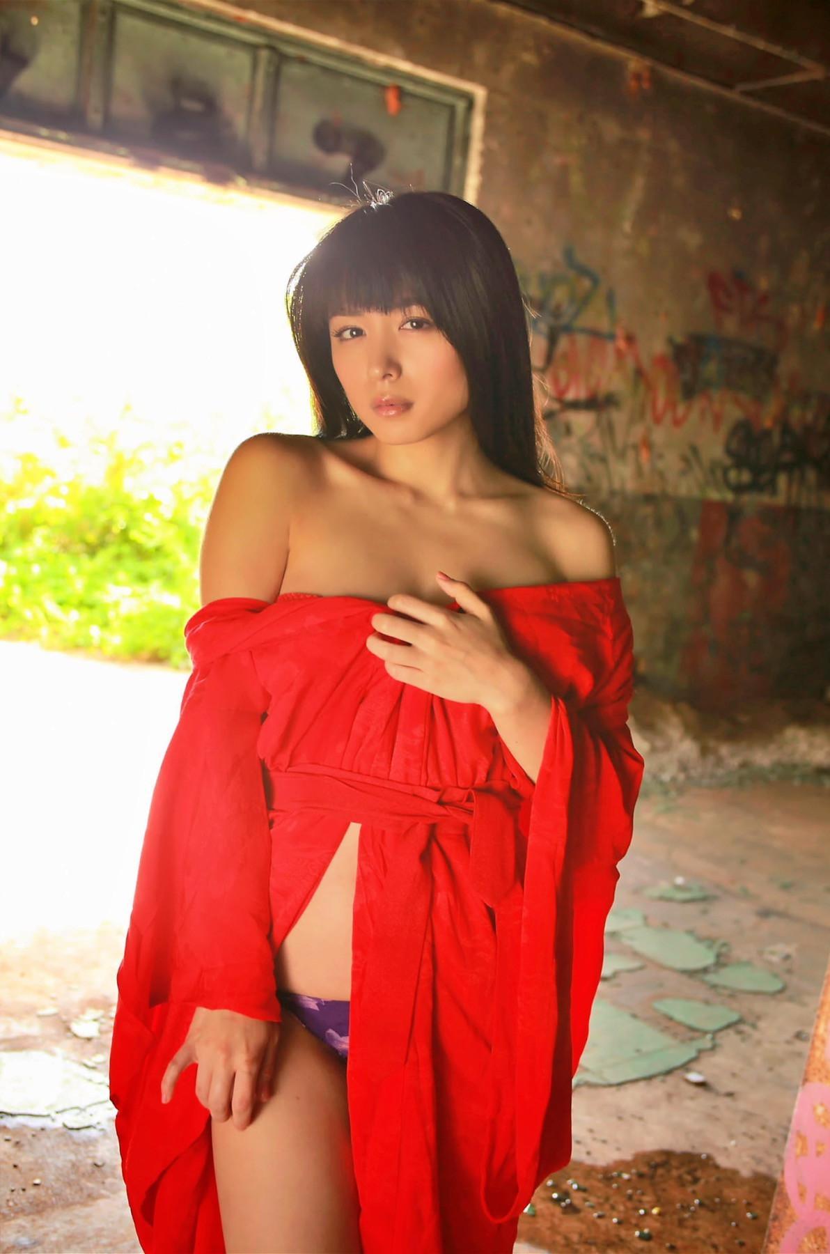 Yukie Kawamura 川村ゆきえ, 写真集 [川村ゆきえ恋、あなたと+Melty Snow] Set.04(13)