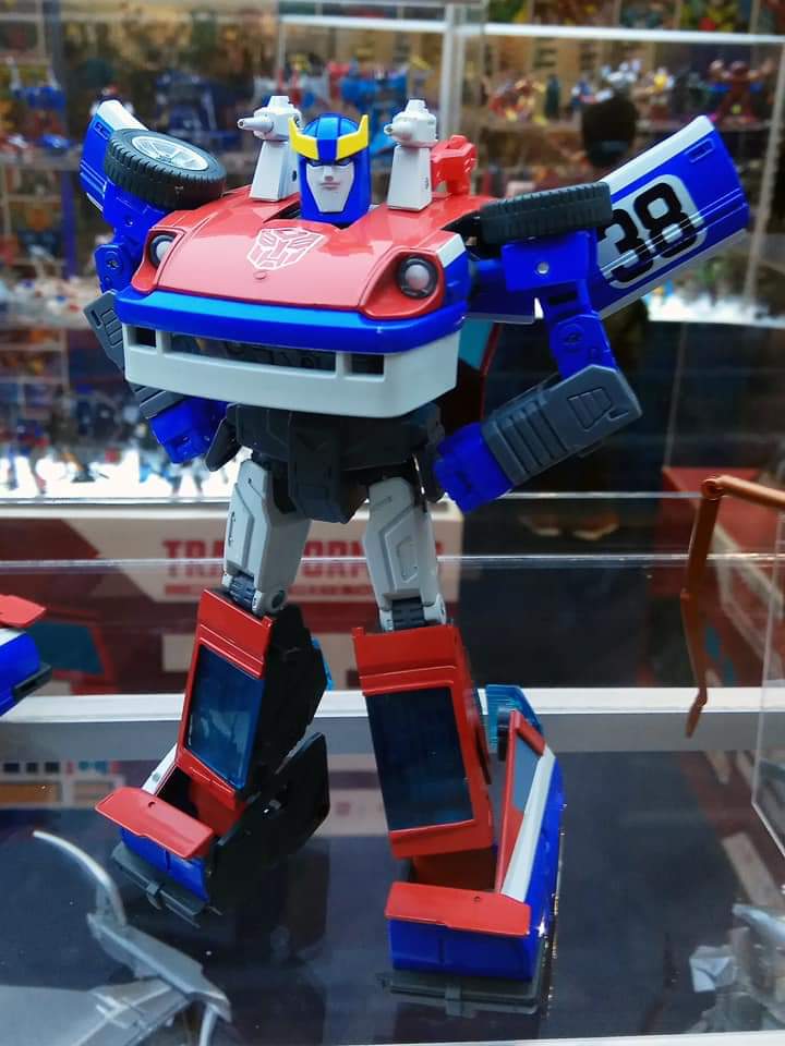 [Masterpiece] MP-19 Smokescreen/Écran de Fumée - Page 2 JYEU7xHr_o