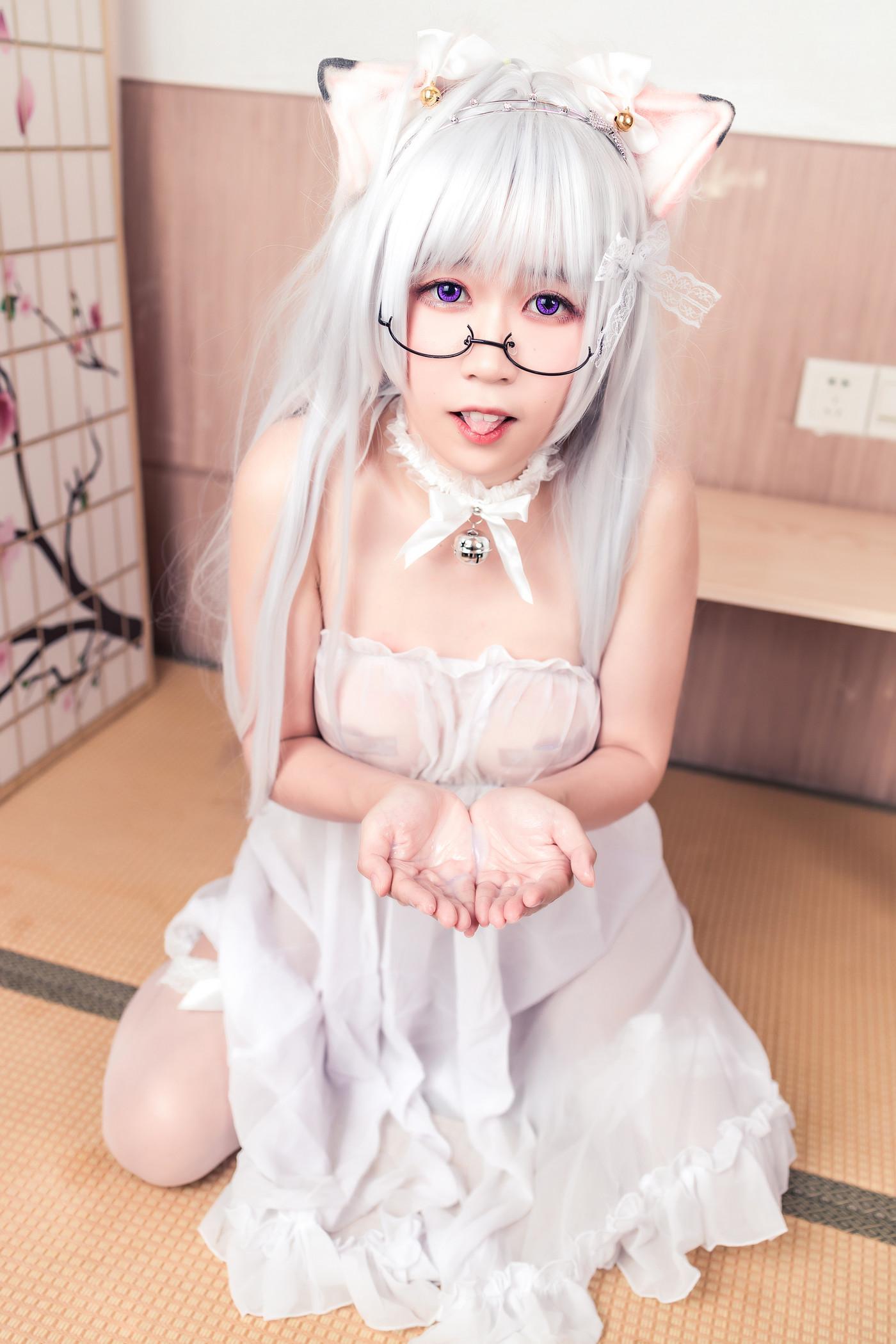 Cosplay 流年不停 白色睡衣(6)