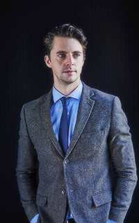 Matthew Goode  UOqfOKOv_o