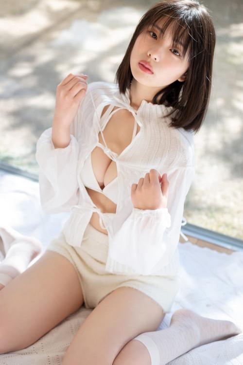 Hina Kikuchi 菊地姫奈, ヤンマガWeb スマガ2020おしゃかわグラビア03