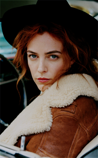 Riley Keough QlBvQZj0_o