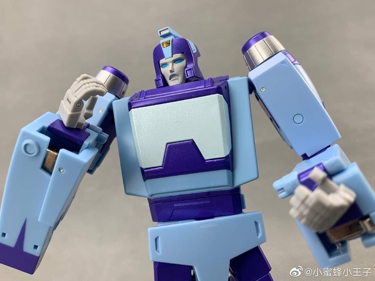 [Fanstoys] Produit Tiers - Jouet FT-39 Jabber - aka Blurr/Brouillo IgsW5fRU_o