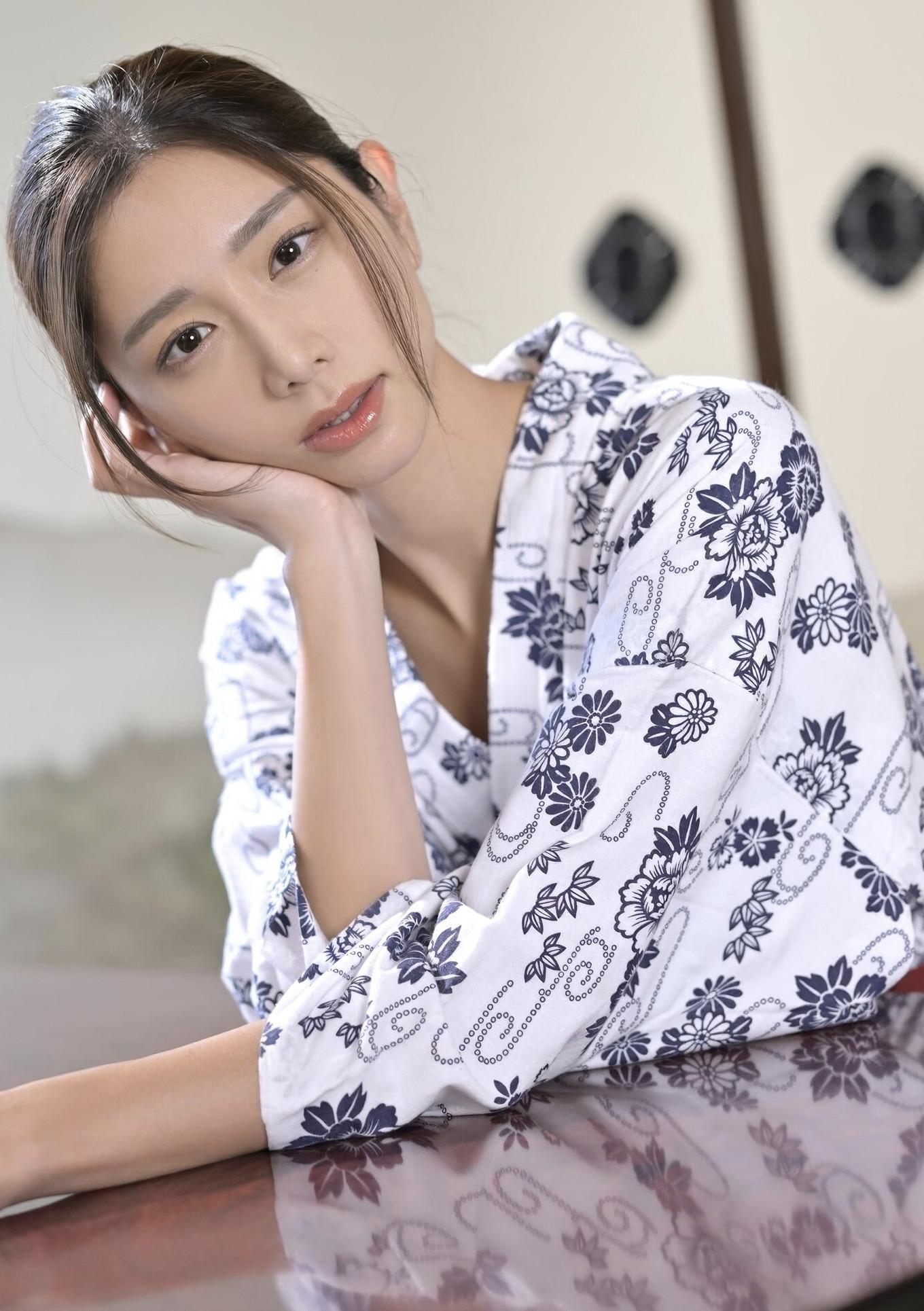 Yasuyo Saito 斎藤恭代, デジタル写真集 「Exciting Girls Vol.3」 Set.04(15)