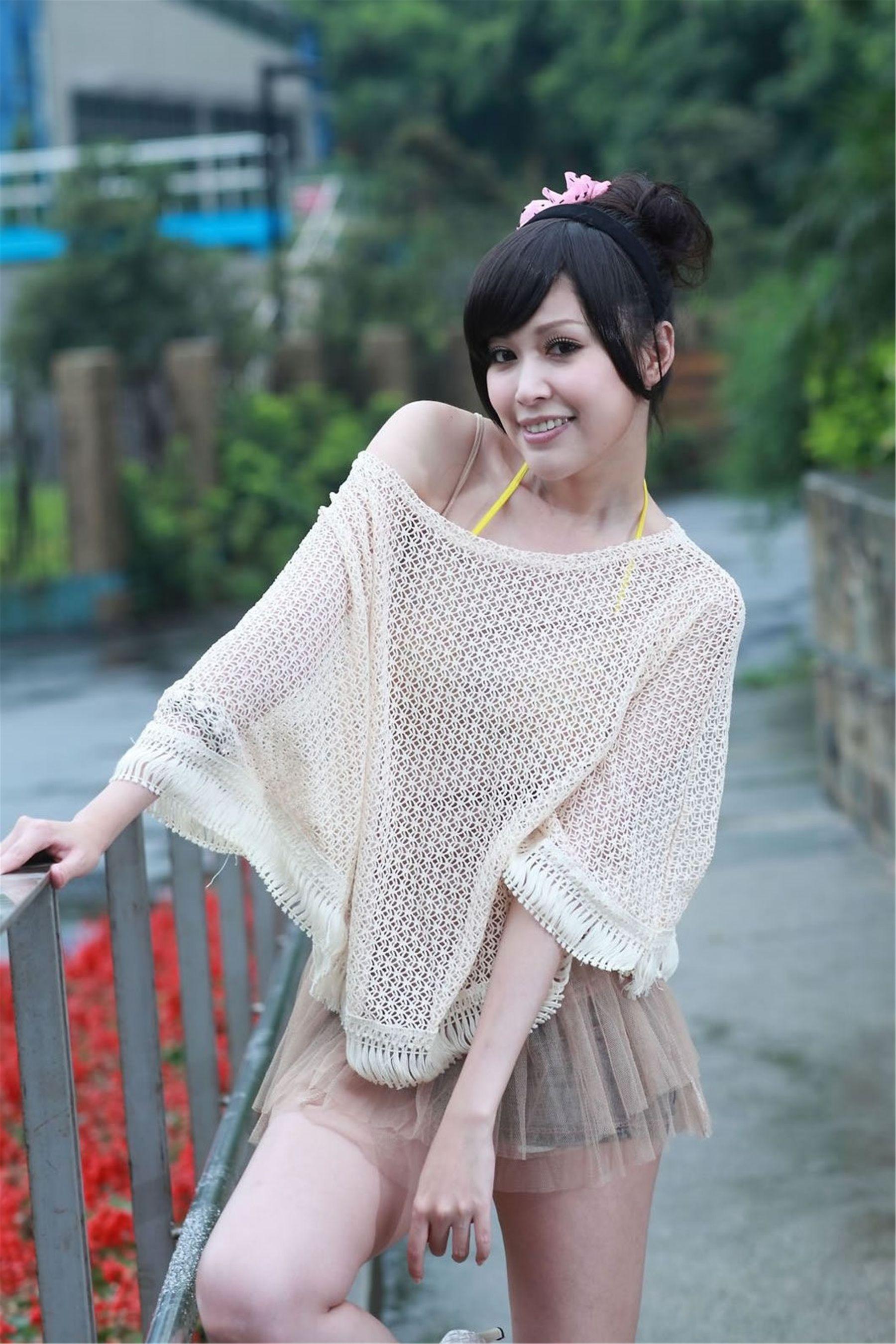 台湾美女杜可薇Avy《蝶儿飞》写真集(15)