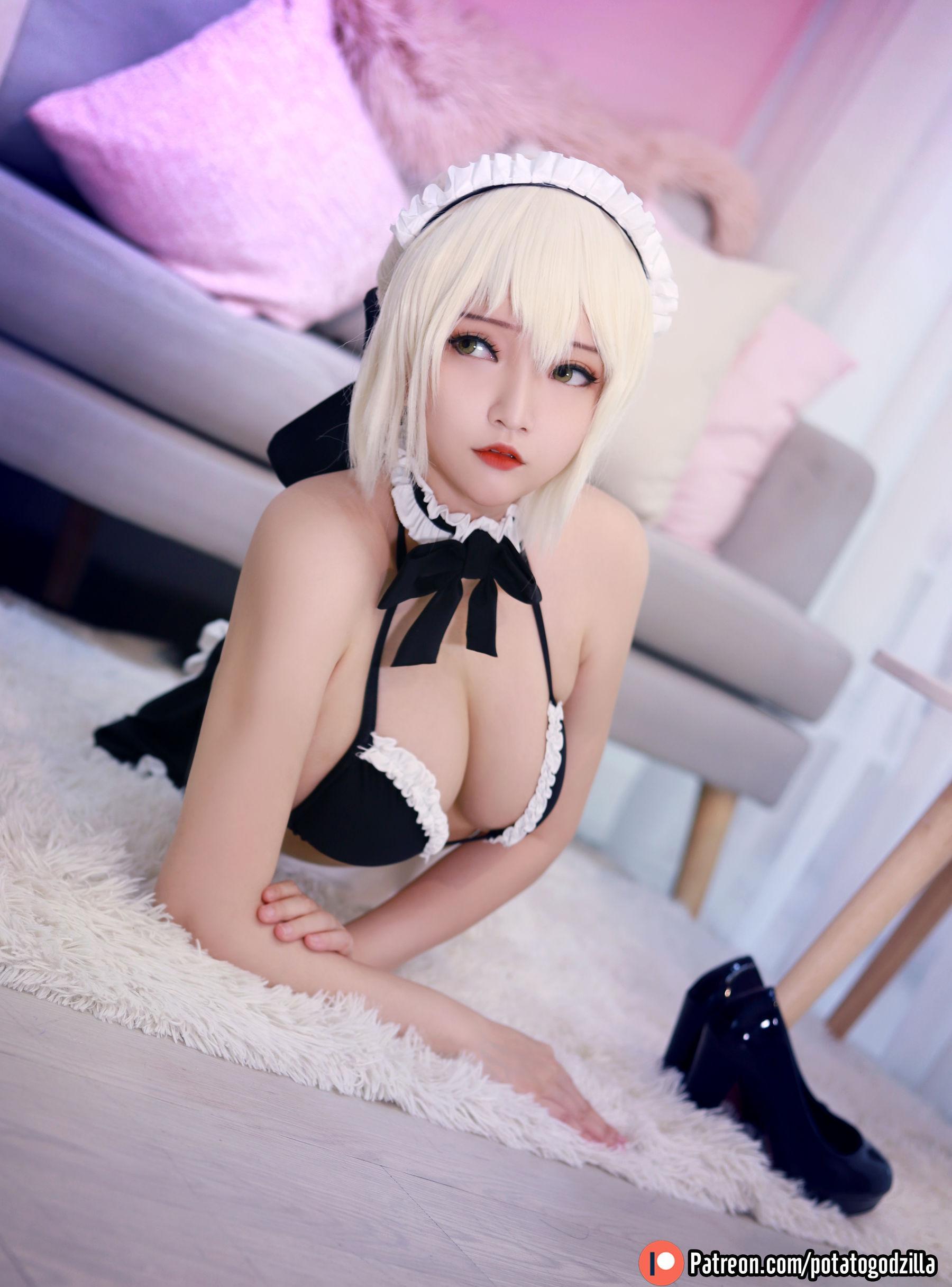 Coser小姐姐Potato Godzilla – Saber Alter Maid 套图(26)