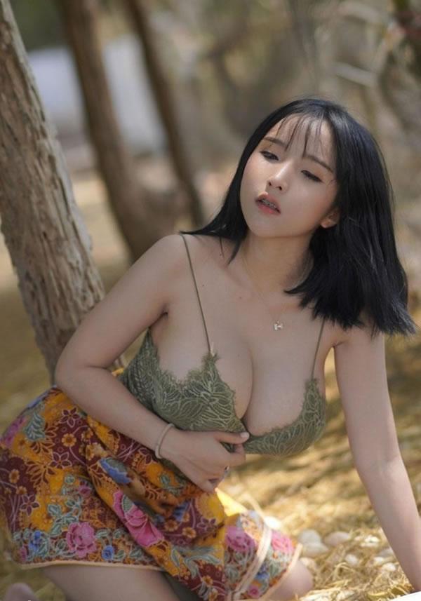 童颜巨乳网红-安娜悠米 onlyfans付费尺度图集3(2)