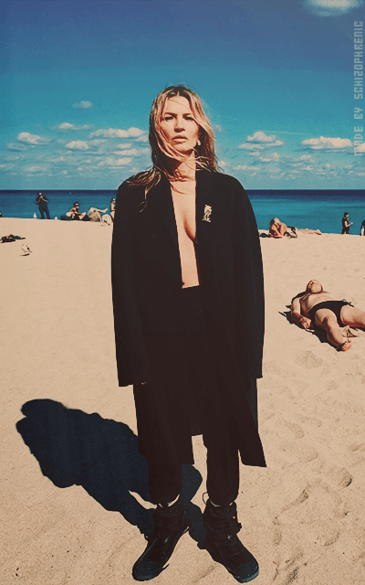 Kate Moss 5Q63jUzV_o