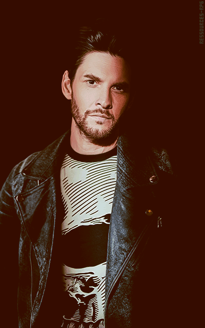 Ben Barnes - Page 2 UtATK4CF_o