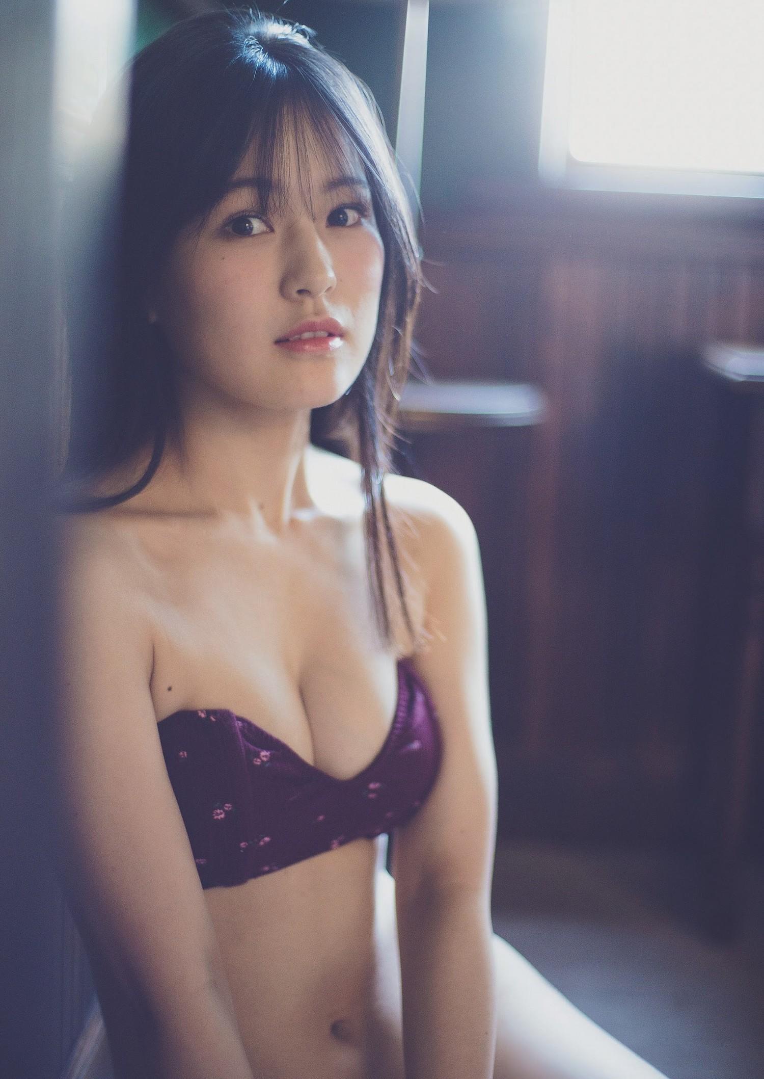 Yuha Kitamura 北村優羽, Weekly Playboy 2024 No.06 (週刊プレイボーイ 2024年6号)(7)