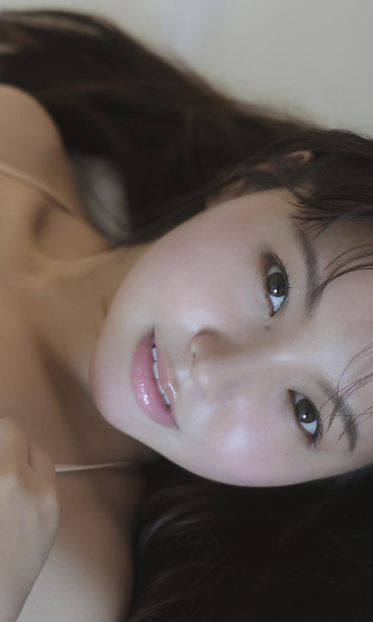 Yuzuha Hongo 本郷柚巴, 写真集 「NEW ME ～prologue～」 Set.01(5)