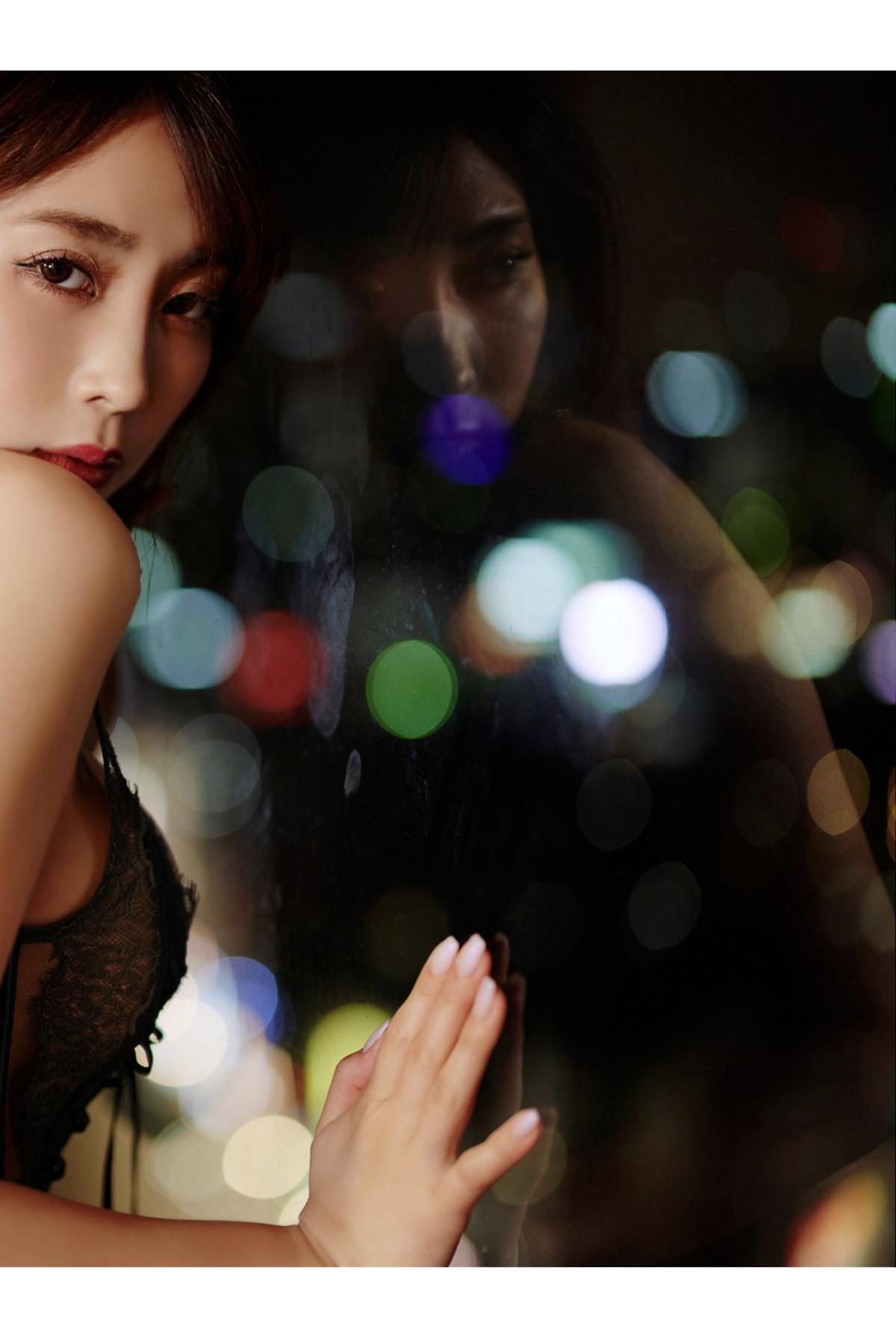 Tomomi Morisaki 森咲智美, 週刊ポストデジタル写真集 『500万人のおっぱい』 Set.02(19)
