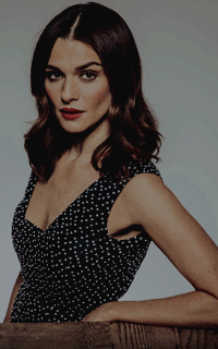 Rachel Weisz Y900pw3O_o