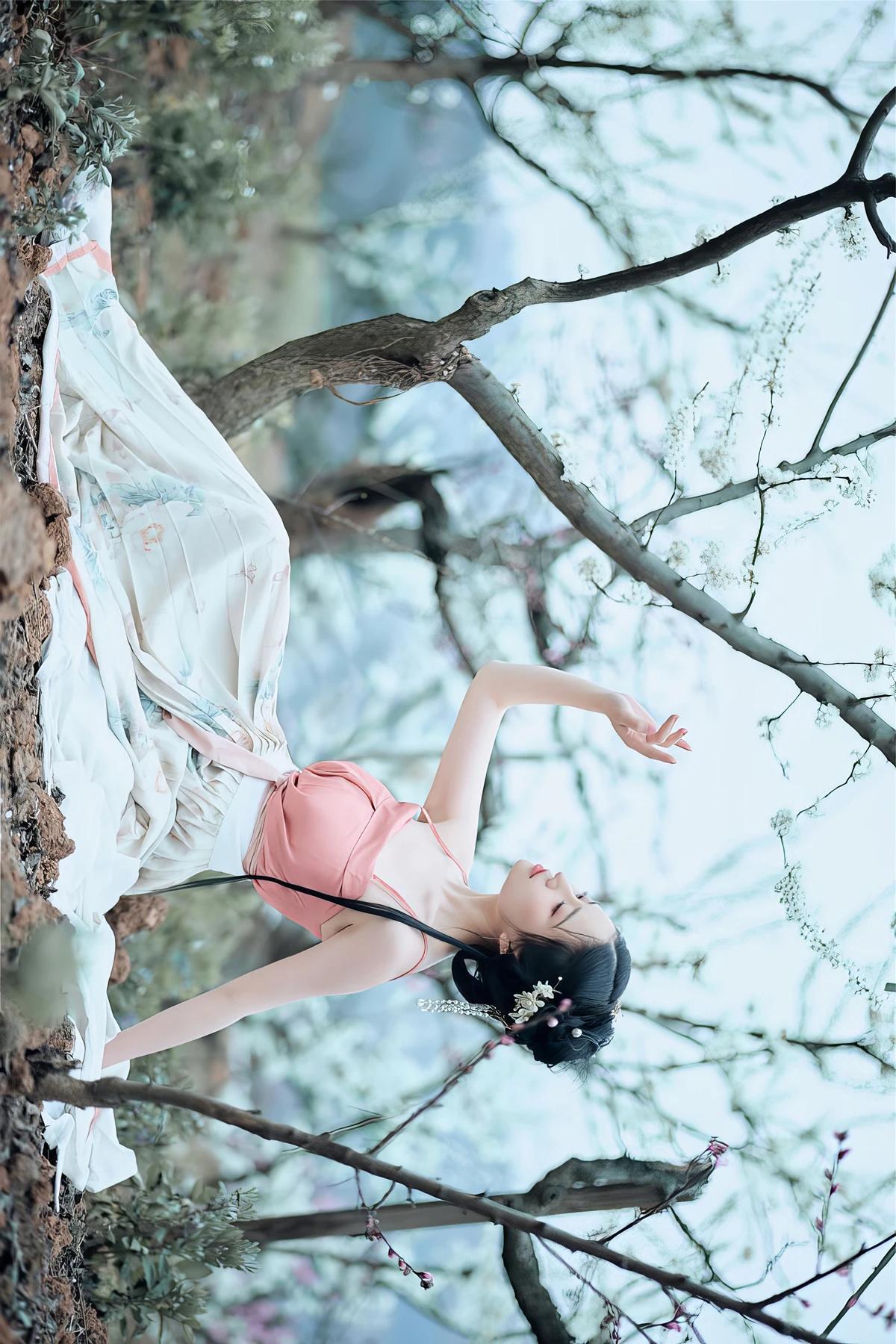 年年Nnian, 写真集 – 三月花(15)