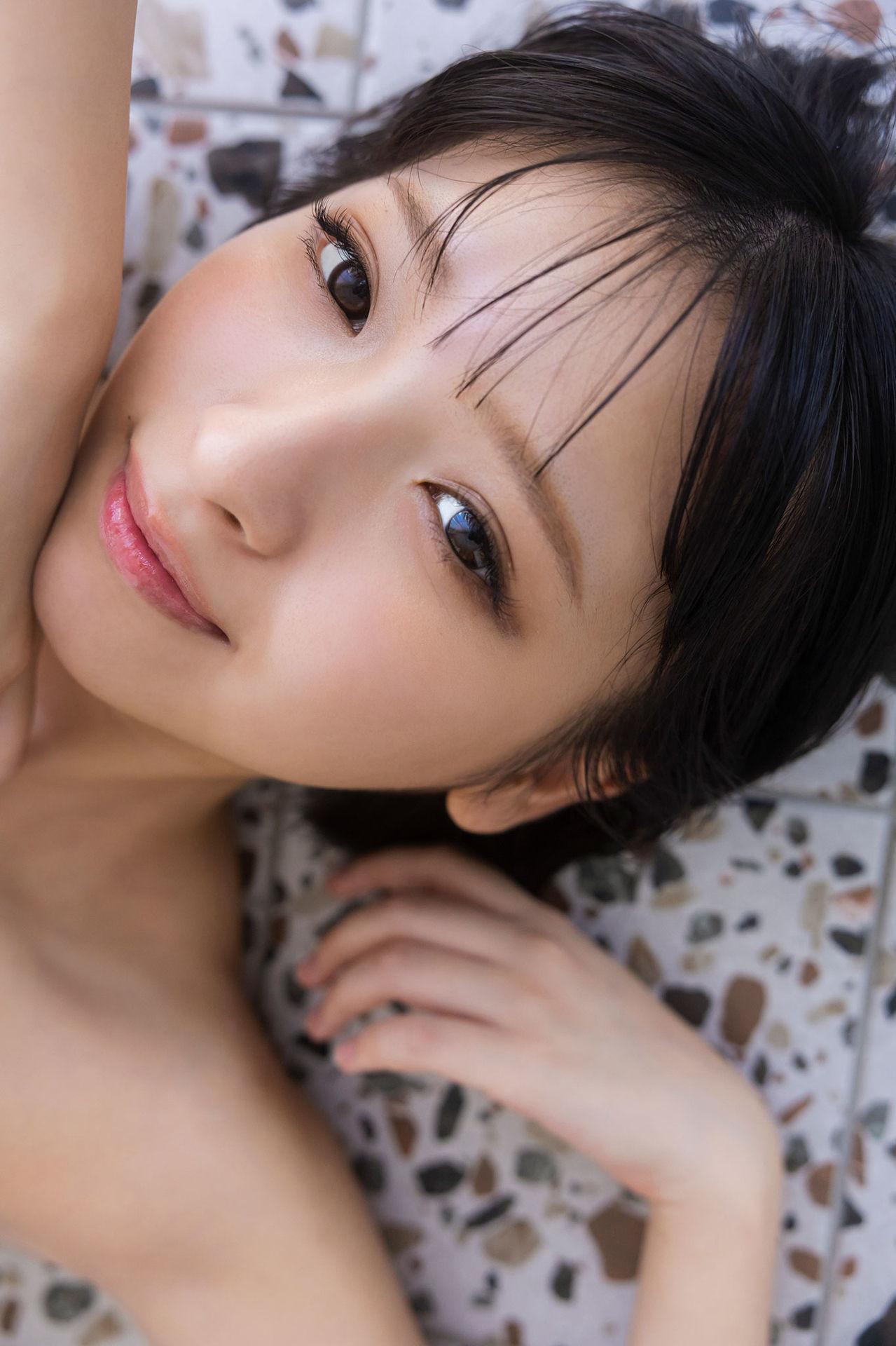 Runa Ichinose 一ノ瀬瑠菜, ヤンマガデジタル写真集 「もしミスマガがメイドだったら！？」(42)