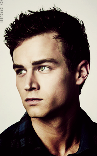 Brandon Flynn M4u18nrR_o