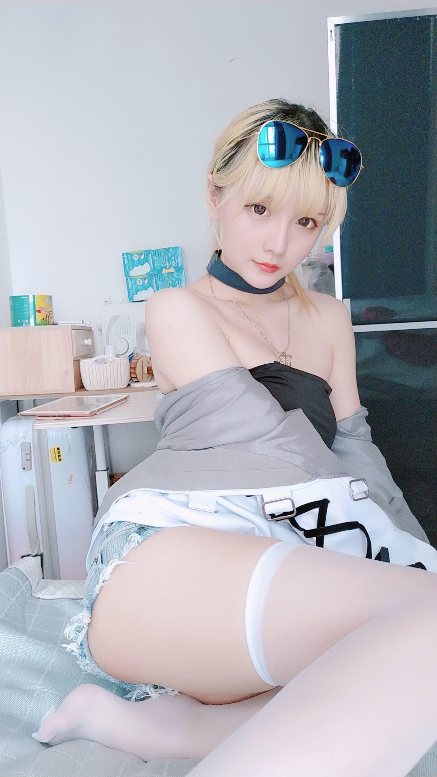 Coser小姐姐星之迟迟 《莉莉丝》 写真集(9)