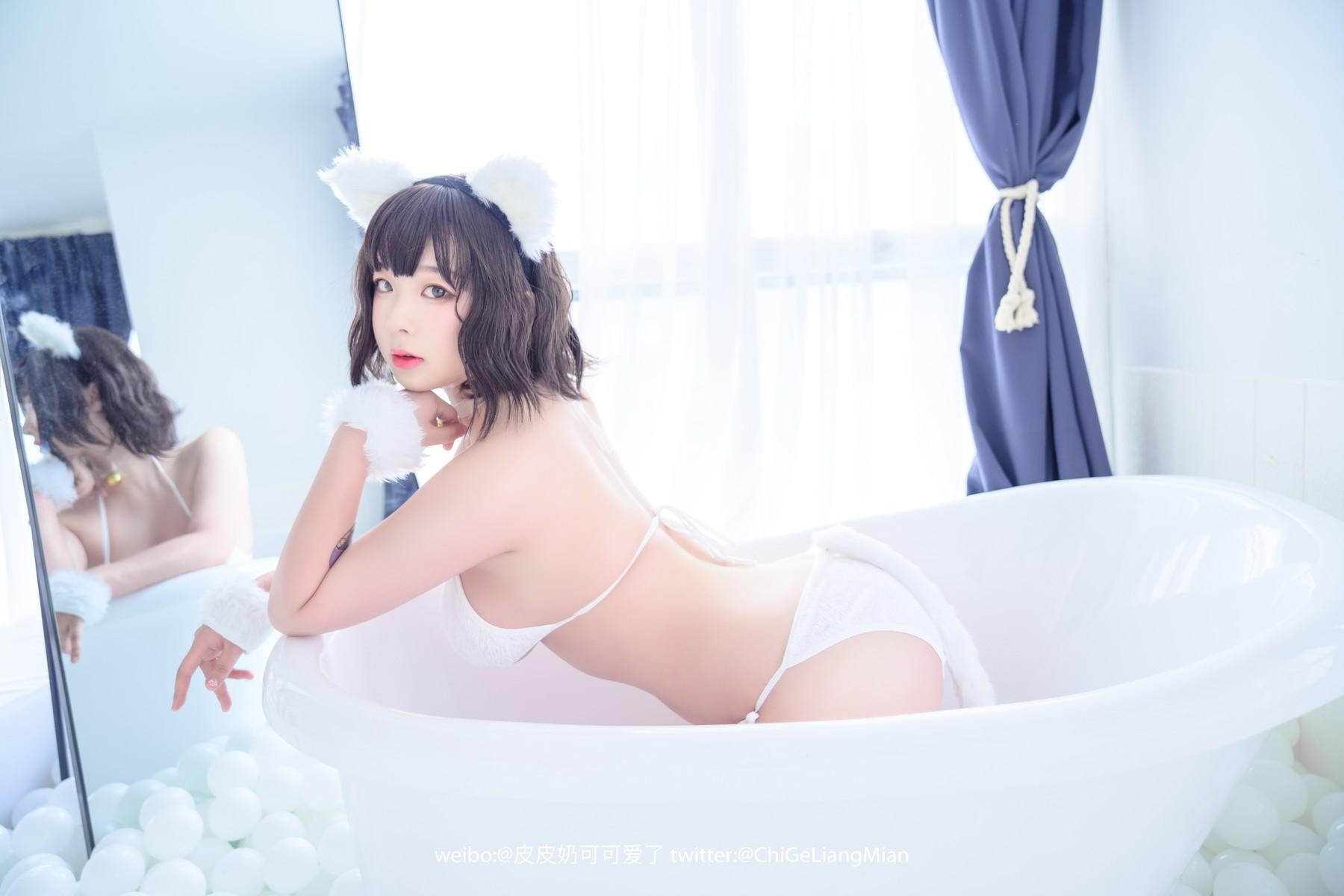 Cosplay 皮皮奶可可爱了啦 白猫(12)