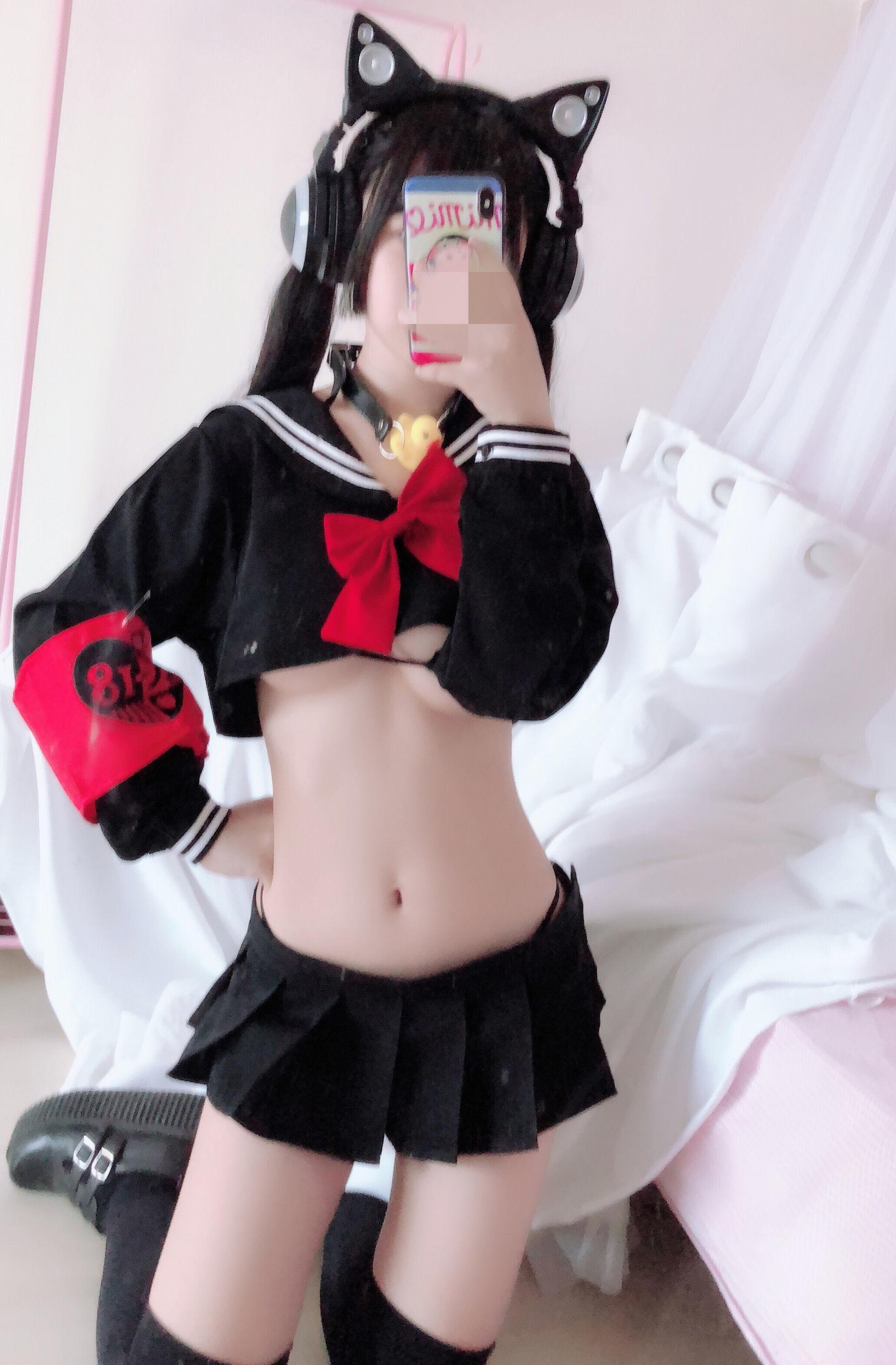 [网红COSER] 桜井宁宁 – 半乳制服 写真集(22)