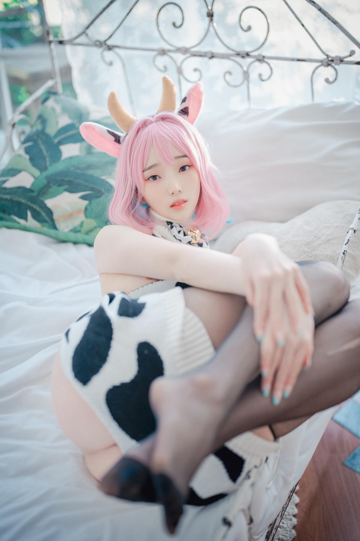 Bambi 밤비, DJAWA ‘Riamu’s Celebrating the Year of the Cow’ Set.02(2)