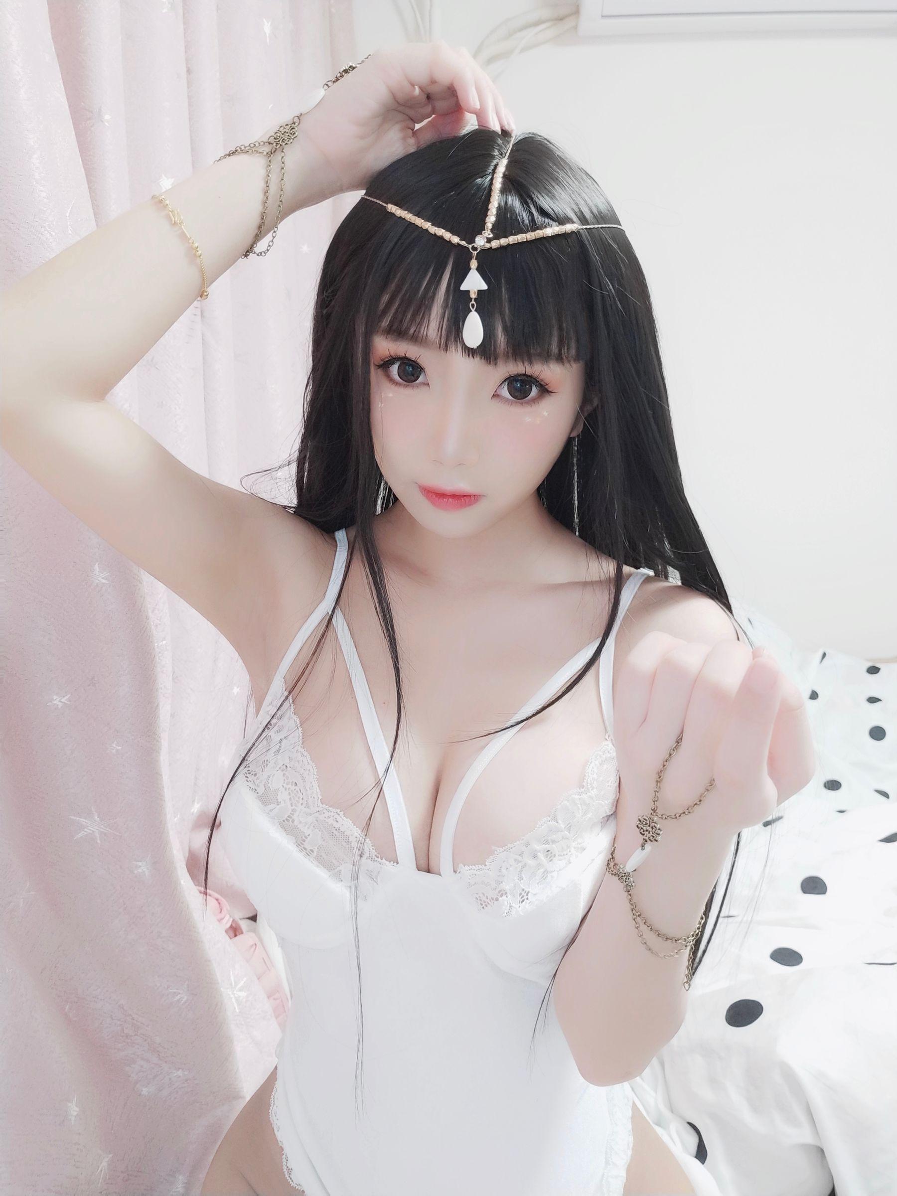 白嫩美少女鬼畜瑶 《白色埃及瑶》 写真集(39)