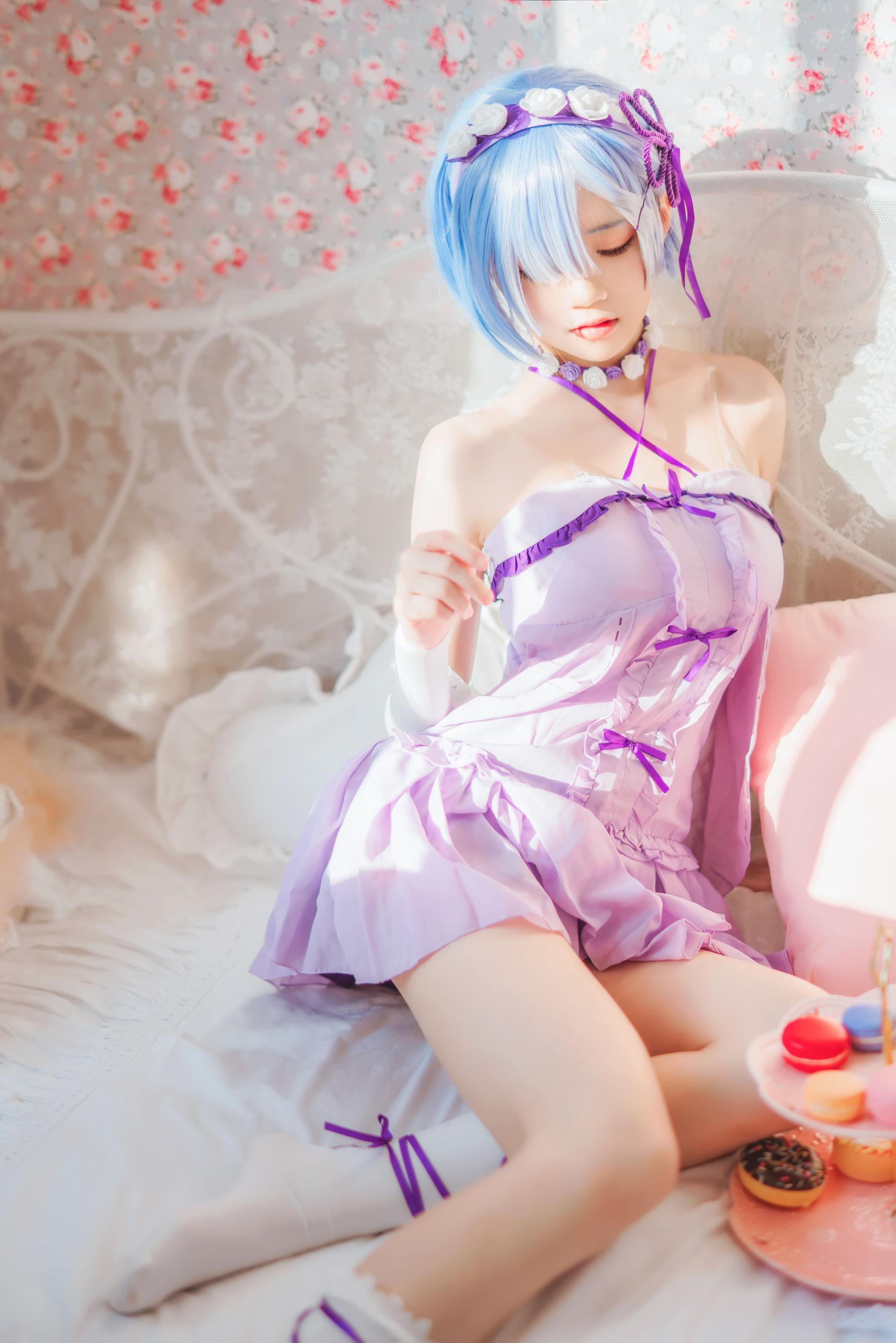 [Cosplay] 蠢沫沫 – 蕾姆小睡裙(16)