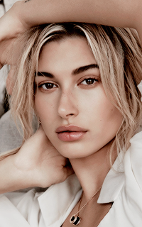 Hailey Bieber 0c0ILcqq_o