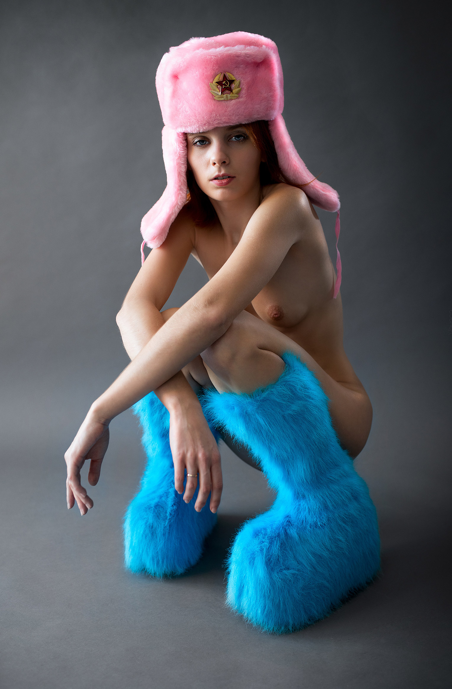 Marta Gromova nude by Vladimir Nikolaev / Fluorescent 2 Marta Gromova nude by Vladimir Nikolaev / Fluorescent 2