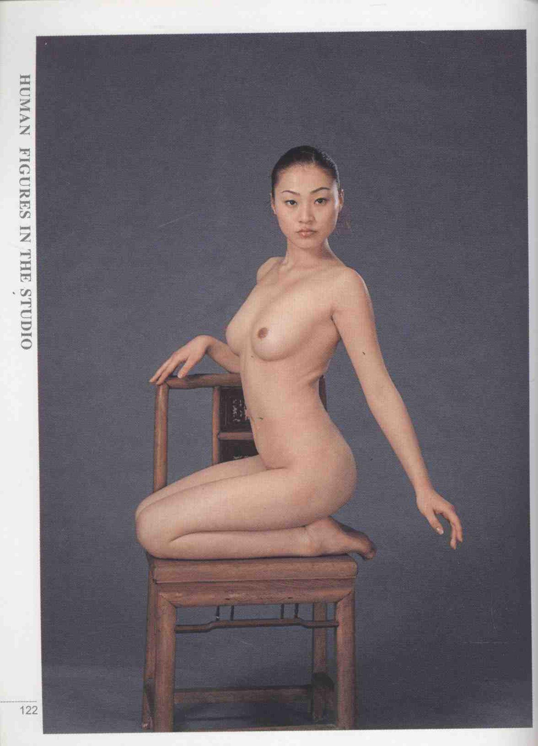 书籍扫描 实用人体模特摄影·坐姿篇(127)