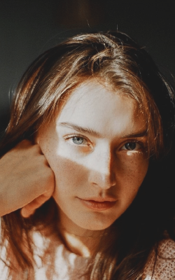 Jessica Clements CDFz25SI_o