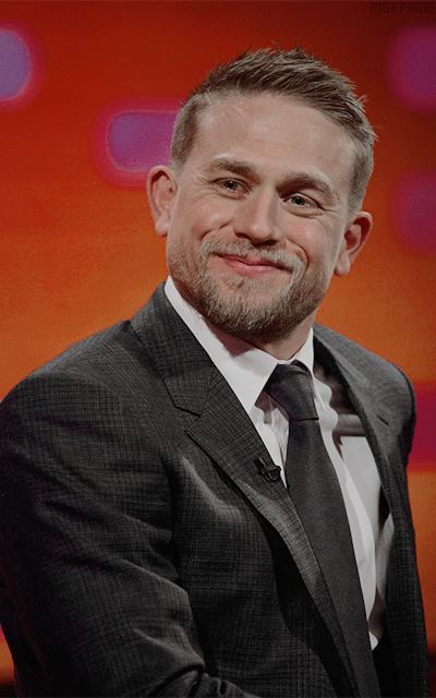 Charlie Hunnam GilzwVYB_o