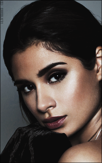 Diane Guerrero KmMv1Fvj_o