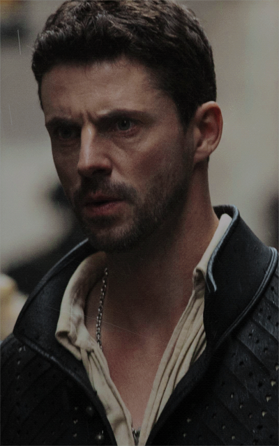 Matthew Goode YNFiLJC8_o