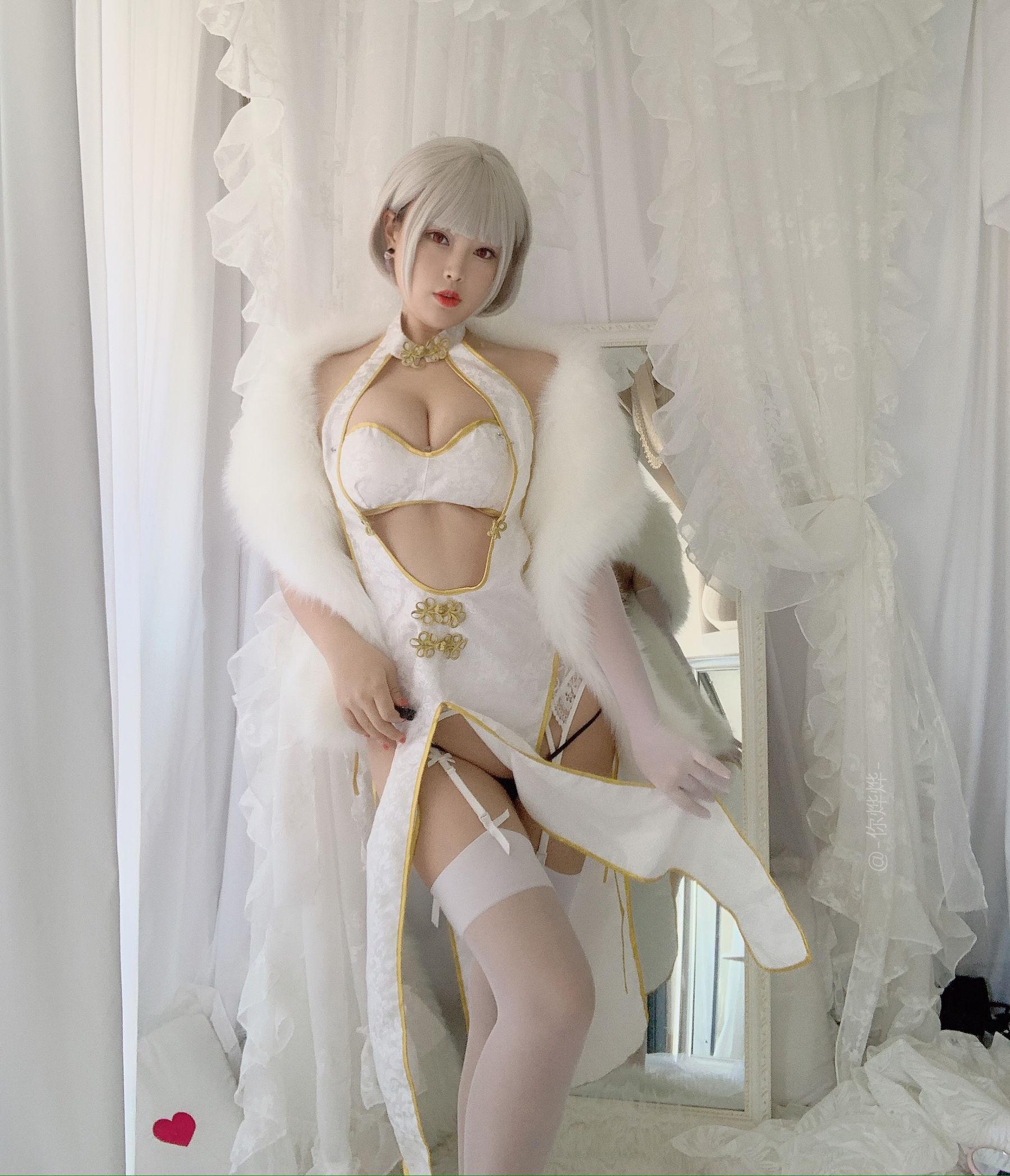 [美女Coser] -白烨- 《白旗袍》 写真集(34)