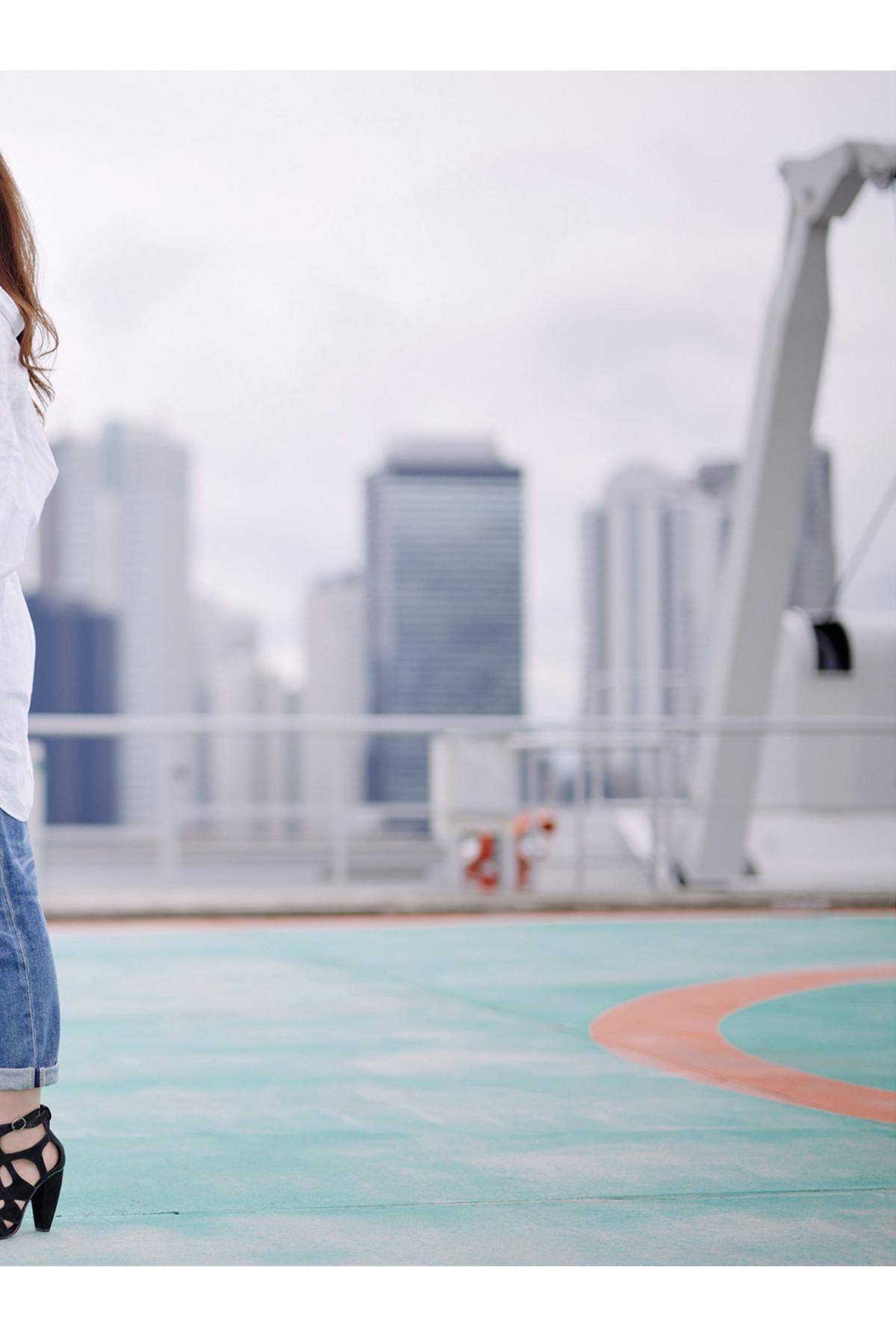 Tomomi Morisaki 森咲智美, 週刊ポストデジタル写真集 『500万人のおっぱい』 Set.01(2)