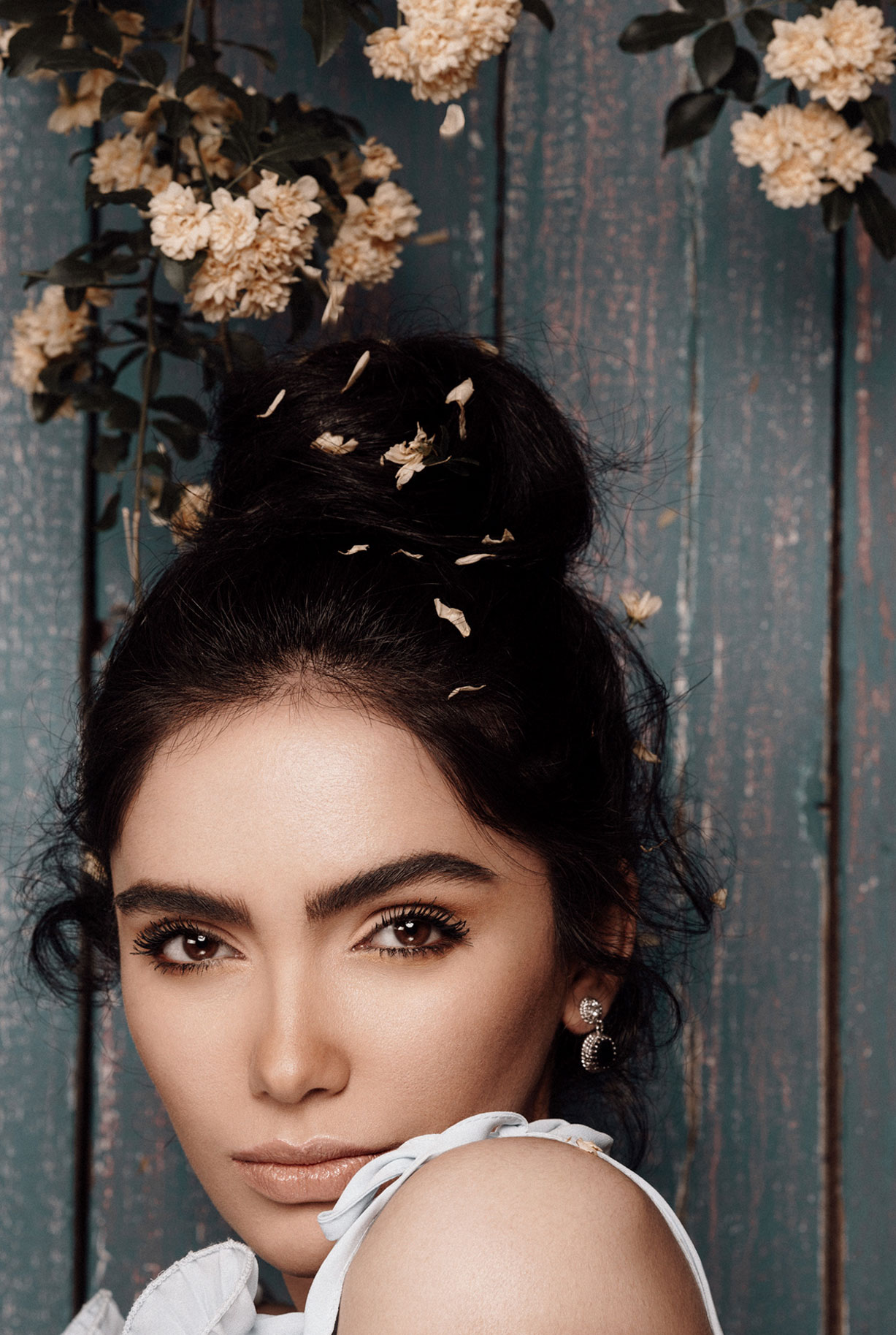 Spring story / Niloofar Bagherii by Babak Fatholahi Spring story / Niloofar Bagherii by Babak Fatholahi