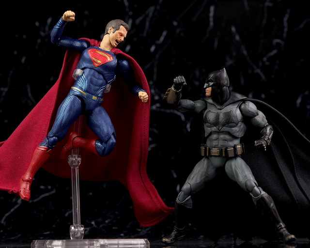 Justice League DC (S.H.Figuarts / Bandai) - Page 6 UCKlQmy9_o