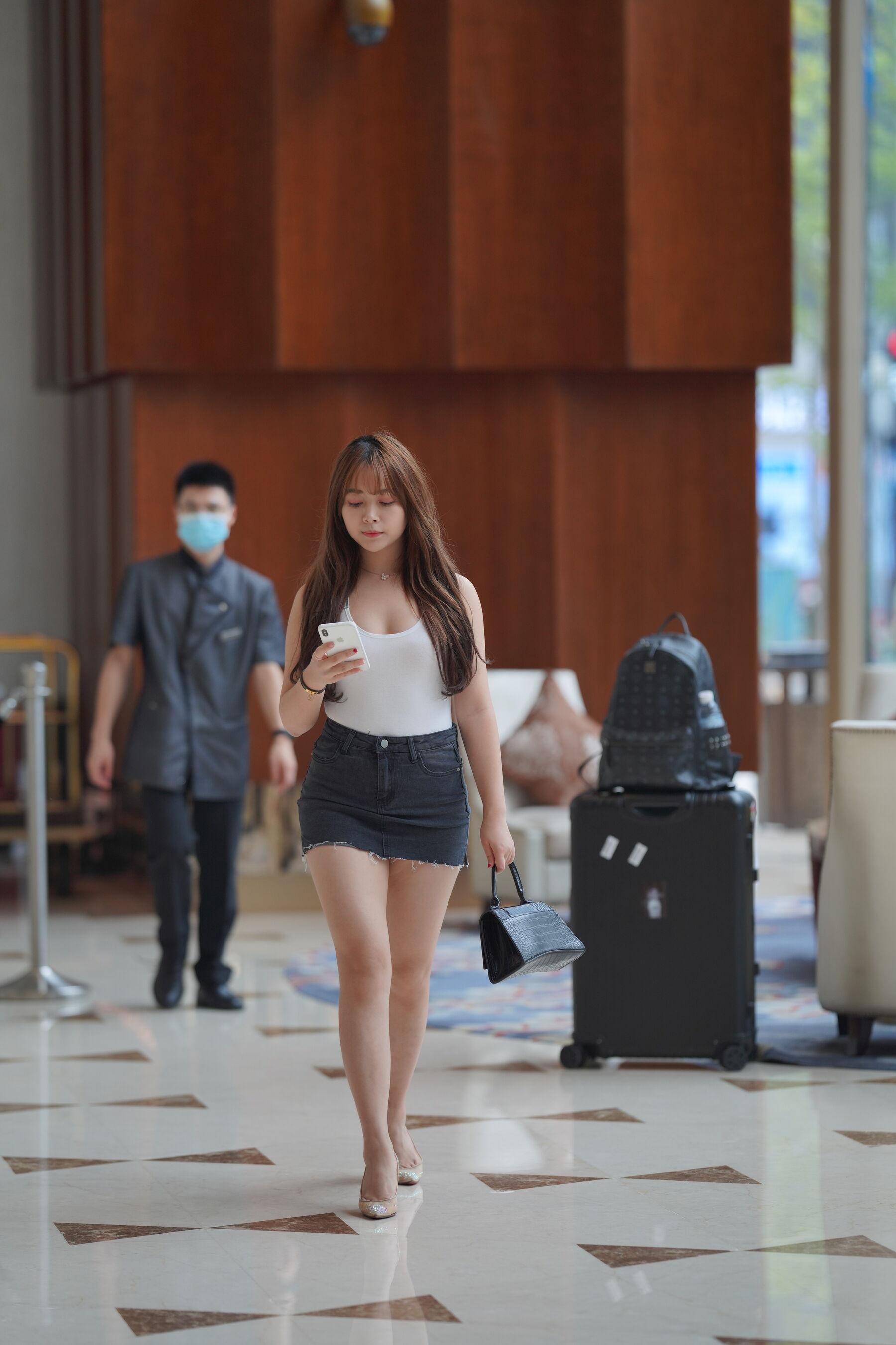街拍 透明高跟热裤美女(454)