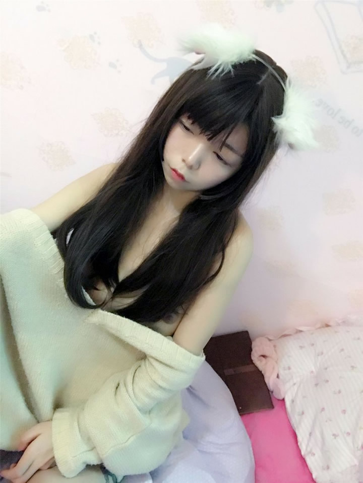 Korean college school flower -level girl selfies without holy light indecent photos flow out 24