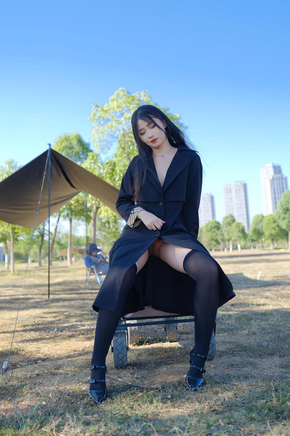 小泽 – 黑丝御姐 户外露出 Set.02(10)