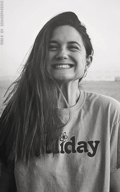 Bonnie Wright FFootZ3o_o