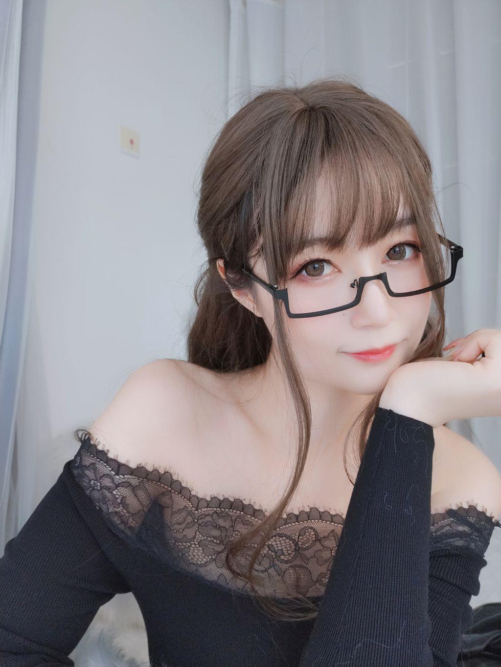 Coser @ 白银 81: 黑 西服 (136 photos)(24)
