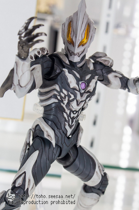 Ultraman (S.H. Figuarts / Bandai) - Page 3 VUBn3JgW_o