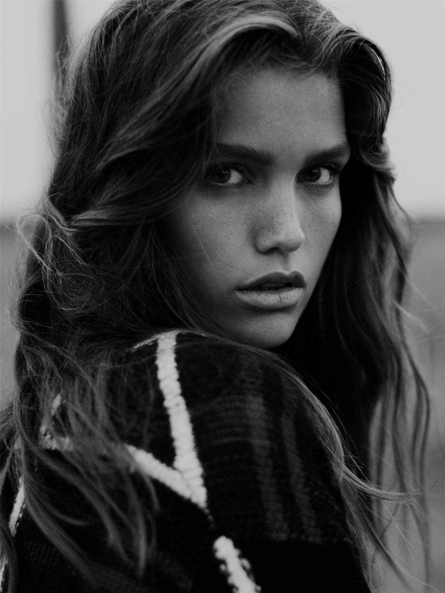 Square Roots / Luna Bijl by Rory Payne - The Edit by Net-A-Porter august 2018 Square Roots / Luna Bijl by Rory Payne - The Edit by Net-A-Porter august 2018