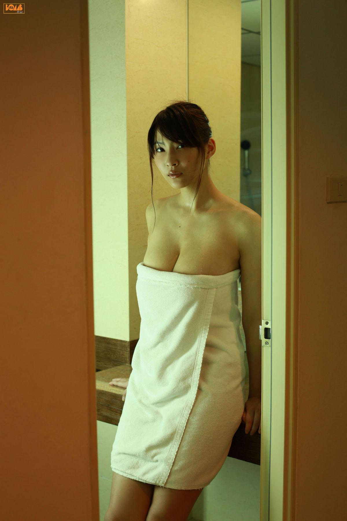 [Bomb.TV] 2011年06月号 Mamoru Asana 護あさな/河野麻奈 写真集(41)