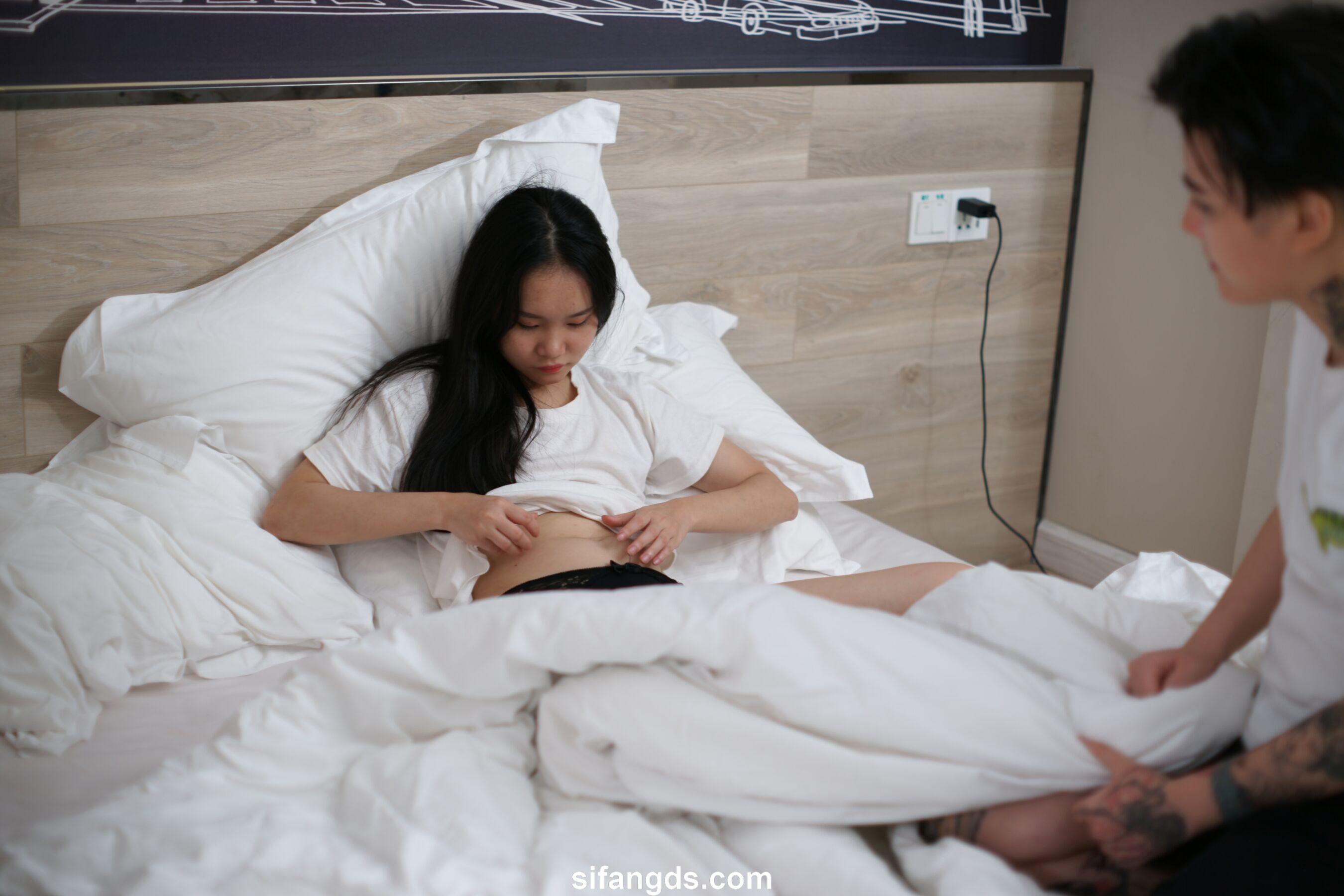 国模套图 素人私拍流出(278)
